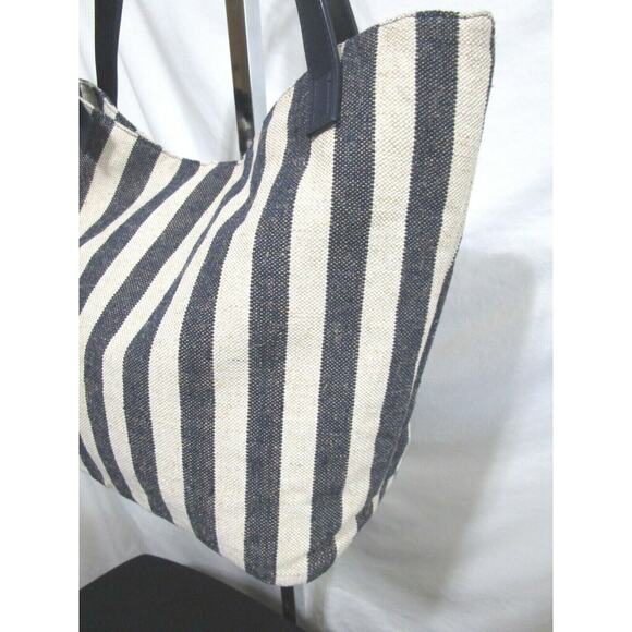 EUC! The Limited Large Navy & Ivory Striped Canvas Bow Shoulder Tote Handbag - Picture 5 of 11